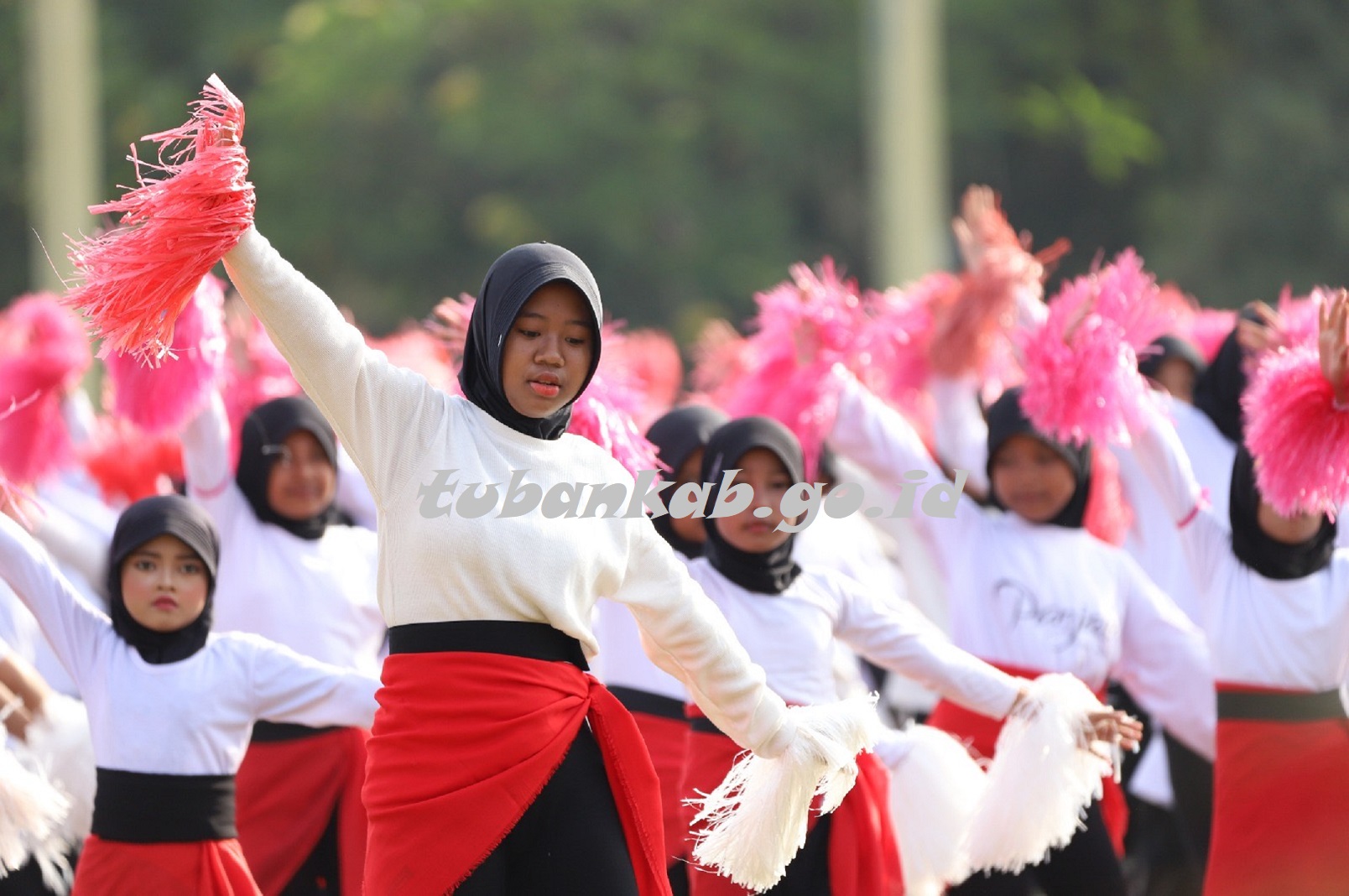 Upacara Peringatan Hari Otonomi Daerah Ke 27 Dan Hari Pendidikan